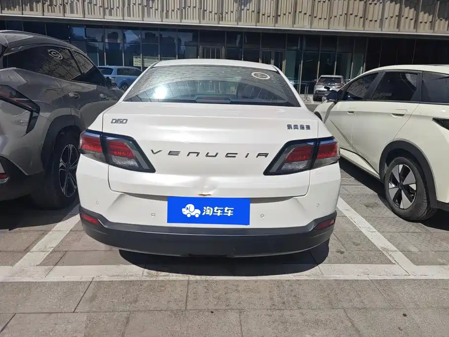 Venucia D60 — миниатюра 4