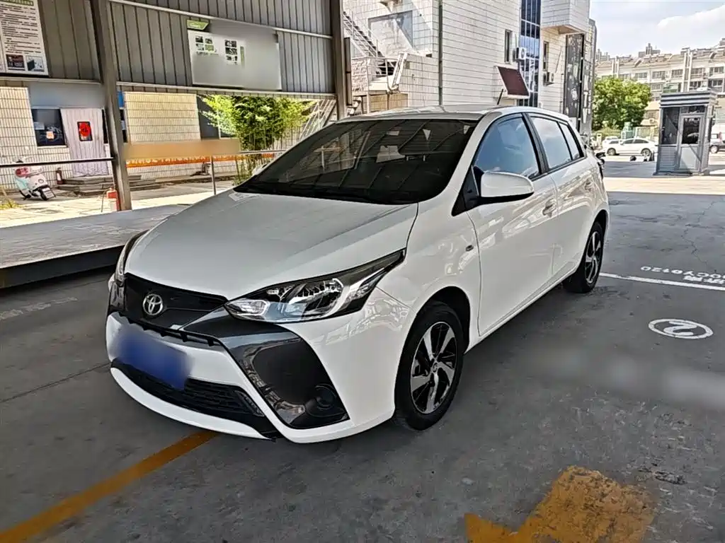 Toyota Yaris L 2019