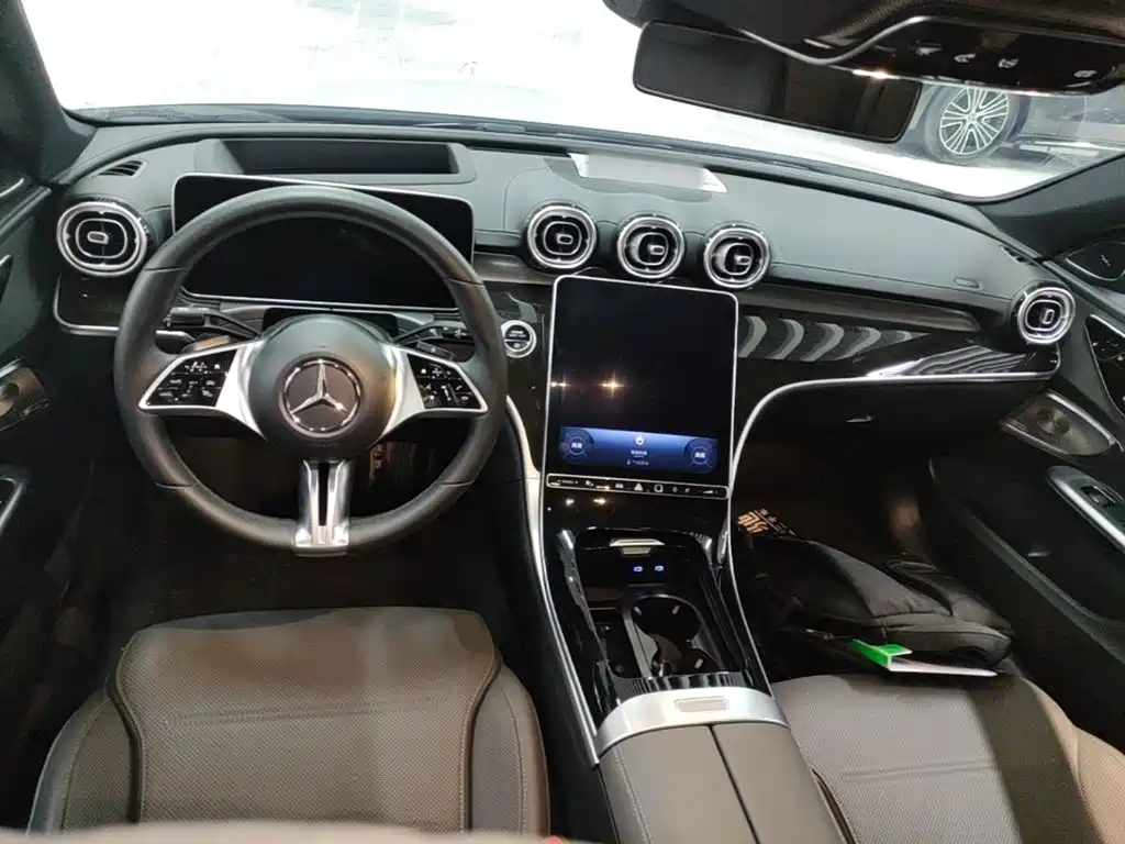 Mercedes-Benz C-Class — миниатюра 10