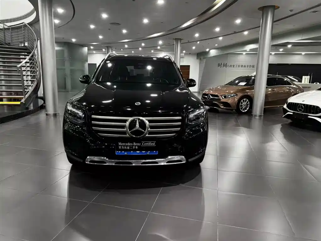 Mercedes-Benz GLB — миниатюра 8