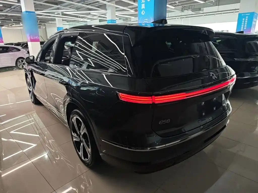 NIO ES8 — миниатюра 5
