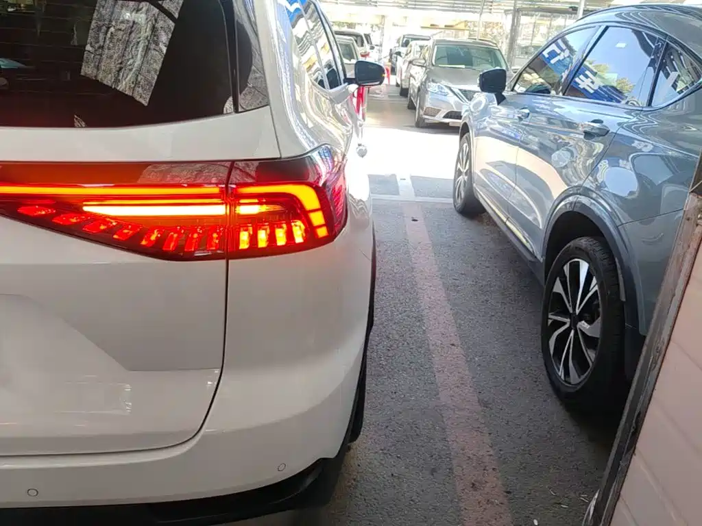Chery Tiggo 8 PRO — миниатюра 8