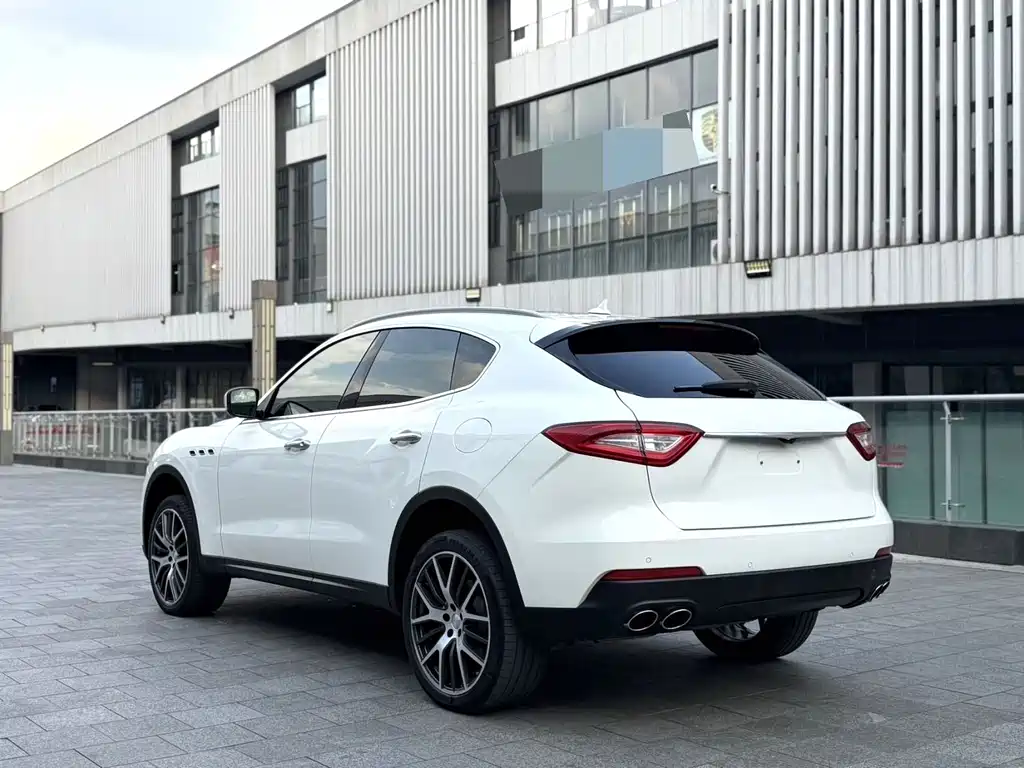 Maserati Levante — миниатюра 9