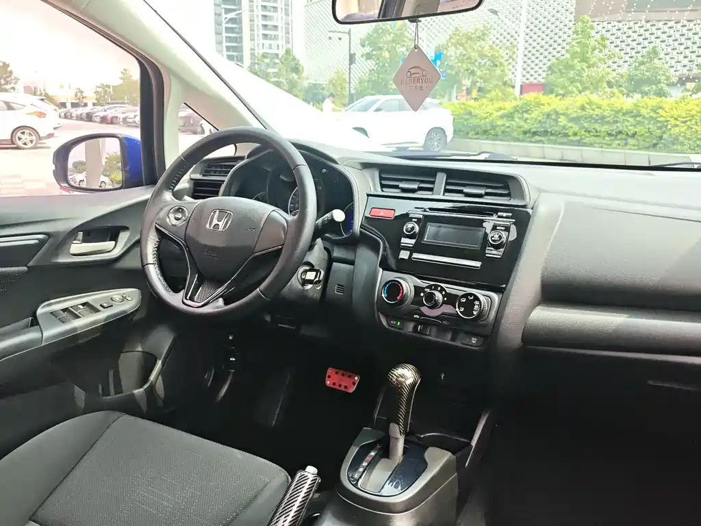 Honda Fit — миниатюра 15
