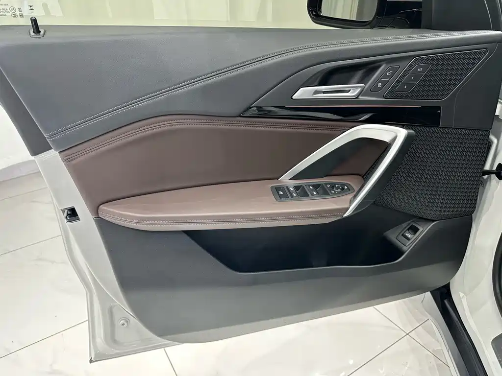 BMW X1 — миниатюра 11
