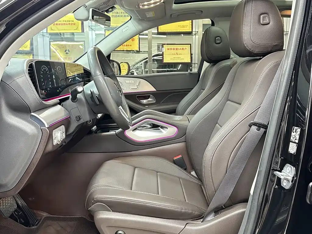 Mercedes-Benz GLE (Import) — миниатюра 9