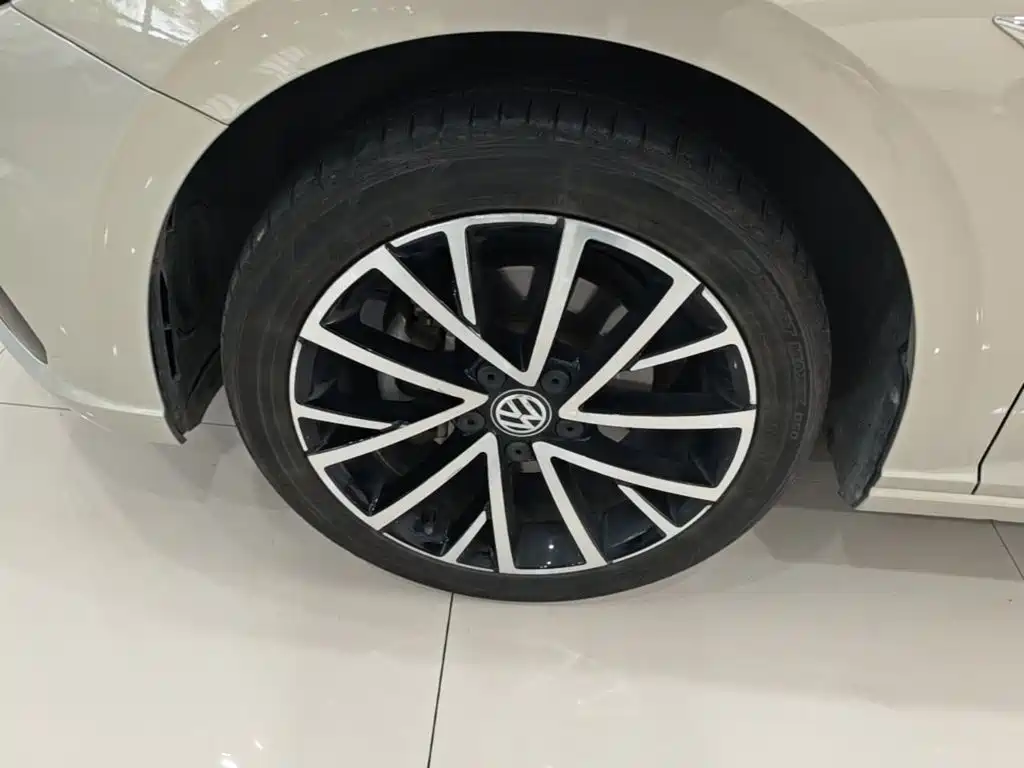 Volkswagen Lavida — миниатюра 23