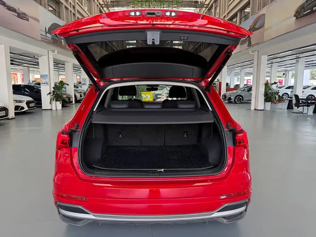 Audi Q3 — миниатюра 5