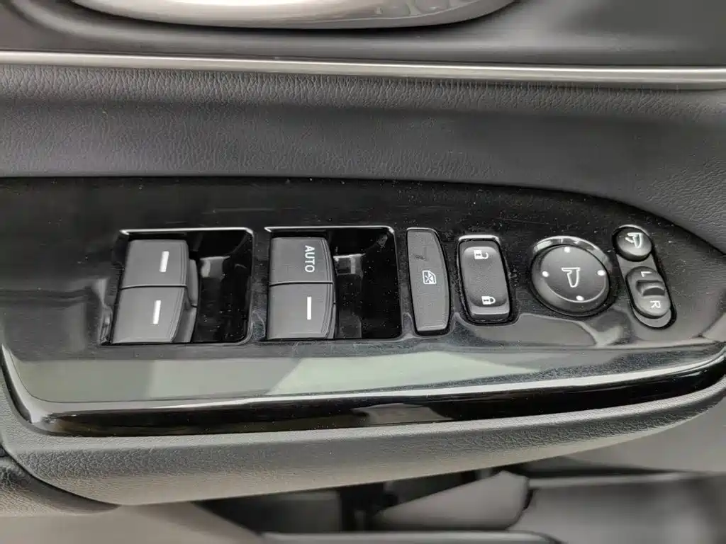 Honda CR-V — миниатюра 9