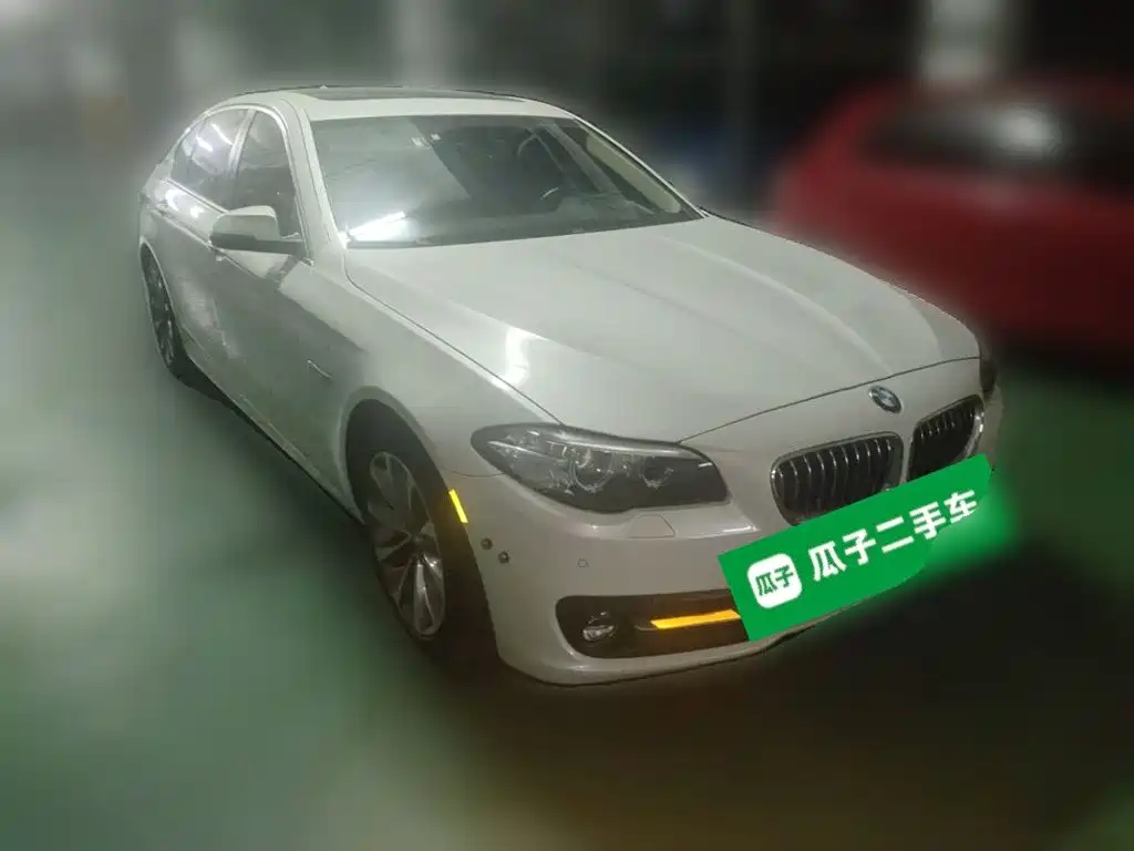 BMW 5 Series — миниатюра 3