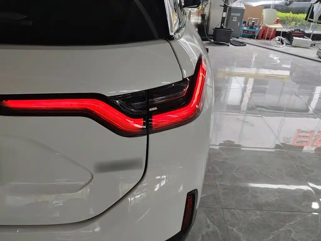 NIO ES6 — миниатюра 8