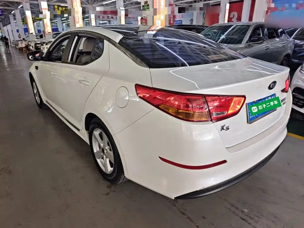 Kia K5 — миниатюра 5
