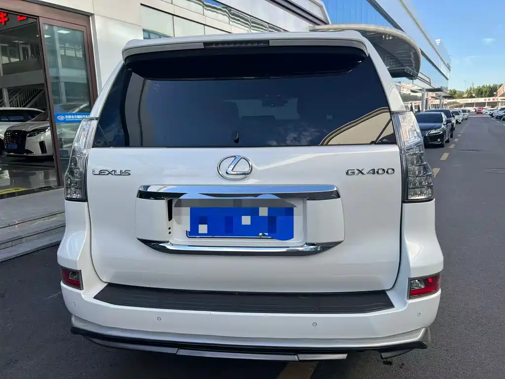Lexus GX — миниатюра 13