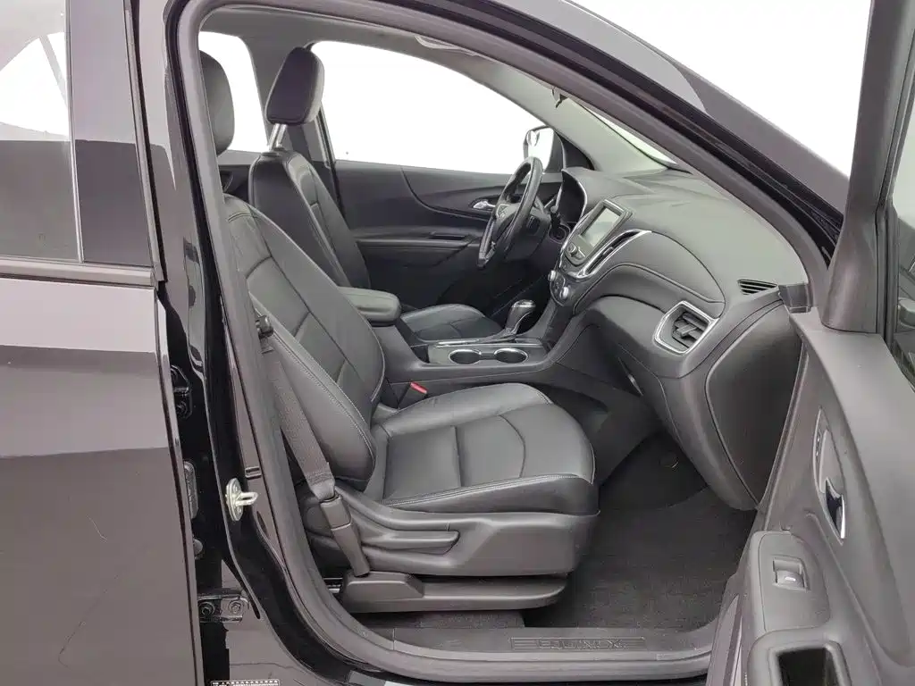 Chevrolet Equinox — миниатюра 23