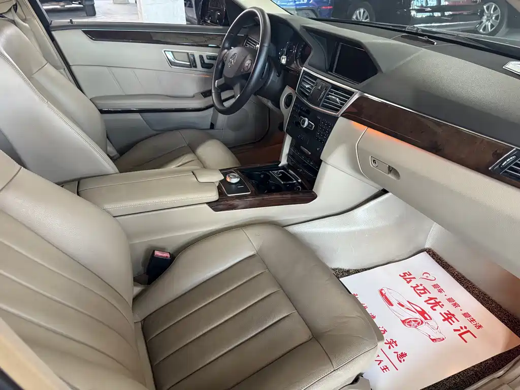 Mercedes-Benz E-Class — миниатюра 14