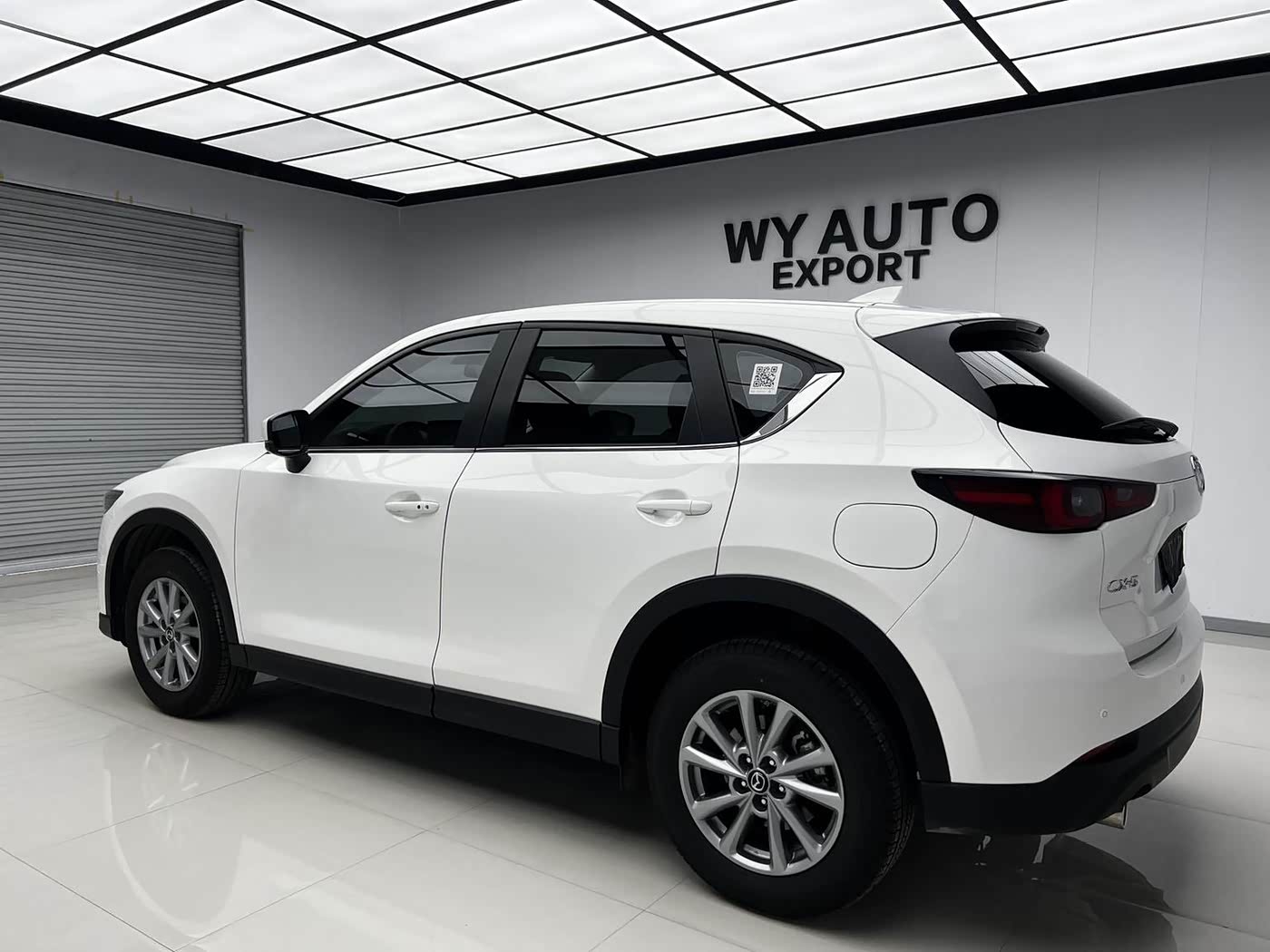 Mazda CX-5 2.0 л 2024 г. Белый, пробег 700 км