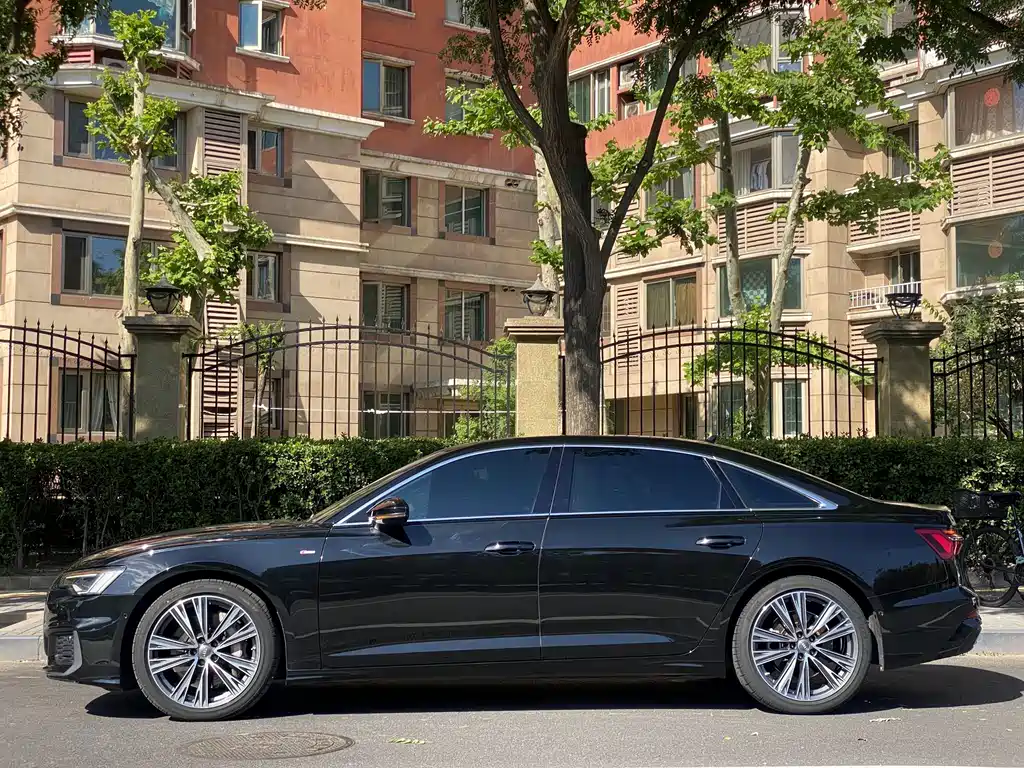 Audi A6L — миниатюра 5