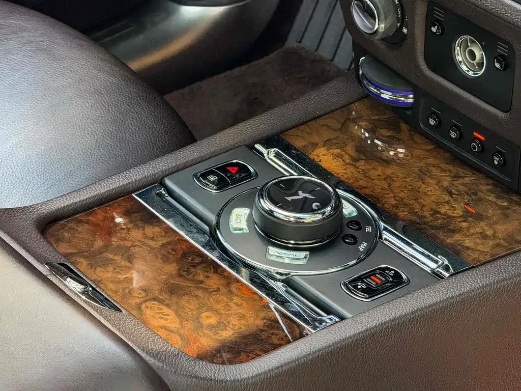 Rolls-Royce Ghost — миниатюра 13