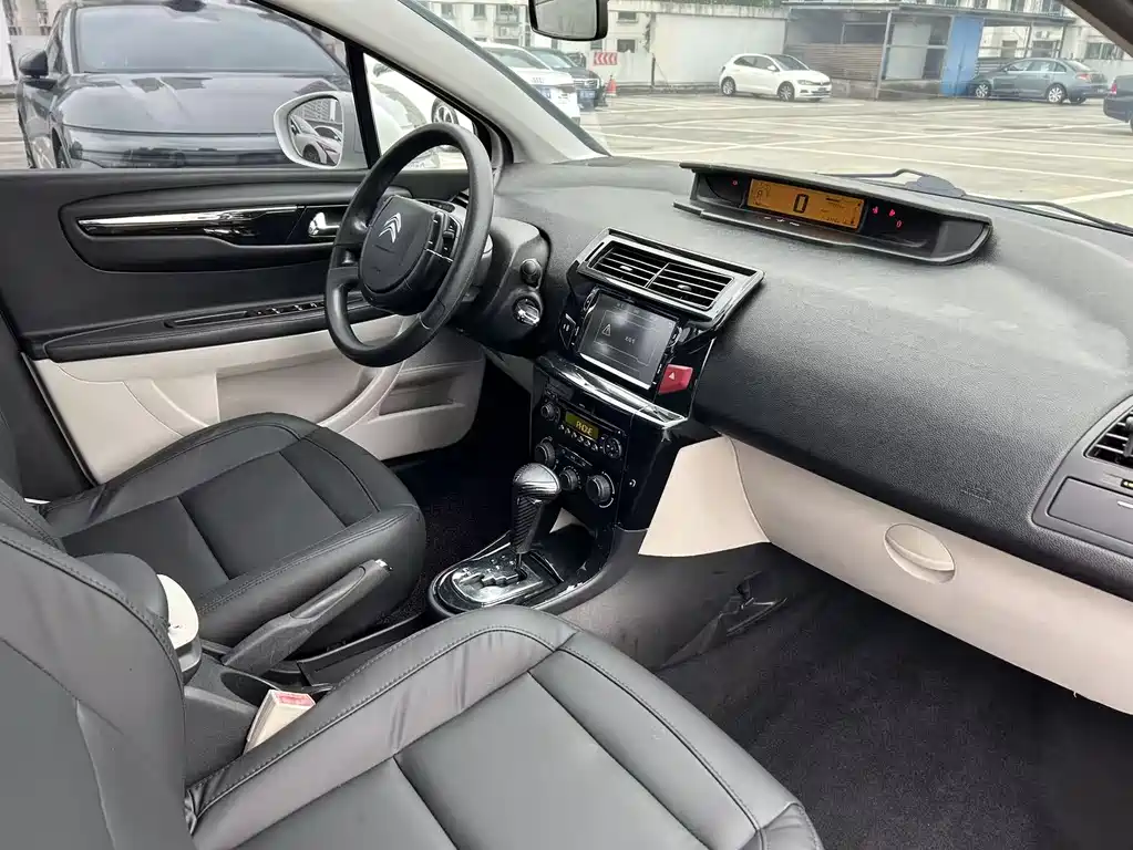 Citroen C-Quatre Sedan 1.6L Auto Class Enjoy Type, фото 15