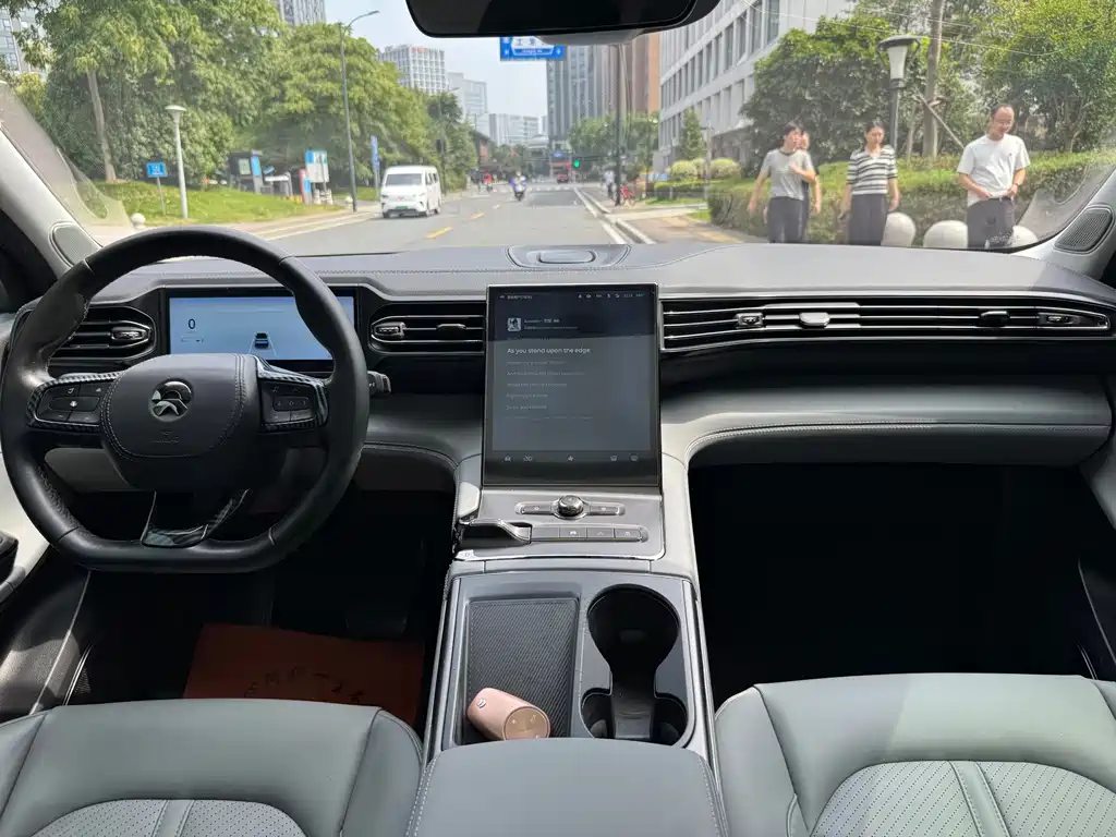 NIO ES6 — миниатюра 8
