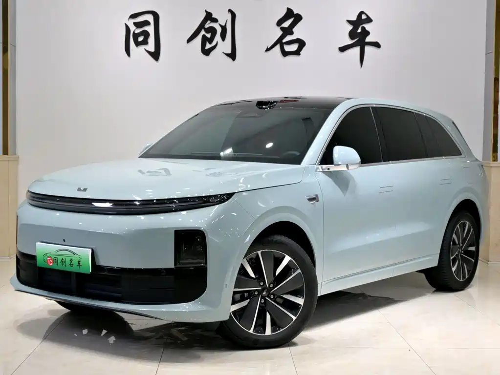 Li Auto Li L6 2025