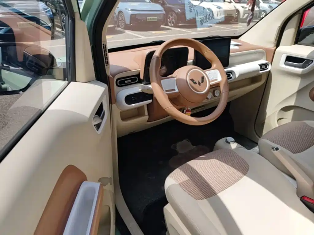 Wuling MINIEV — миниатюра 16