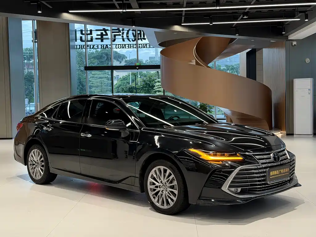 Toyota Avalon — миниатюра 3