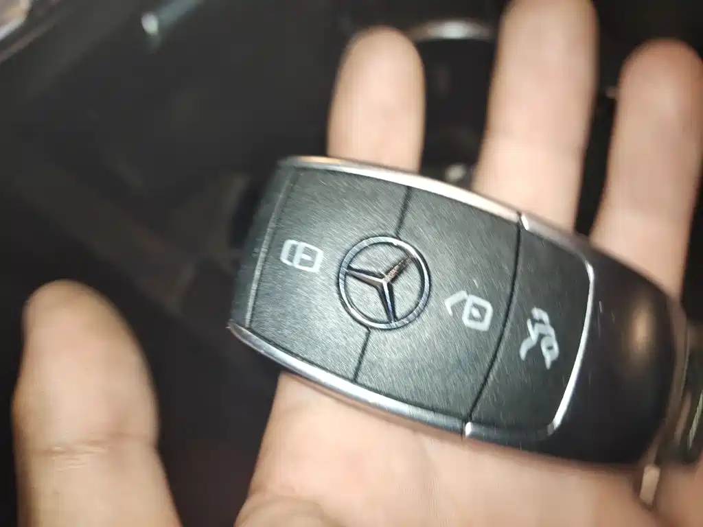 Mercedes-Benz GLE (Import) — миниатюра 10