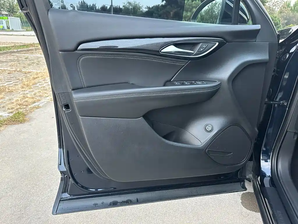 Buick Envision Plus — миниатюра 13