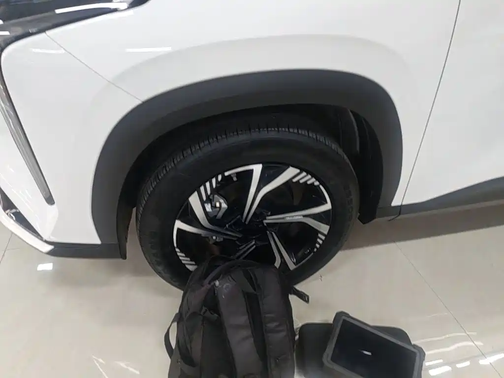 Geely Boyue — миниатюра 23
