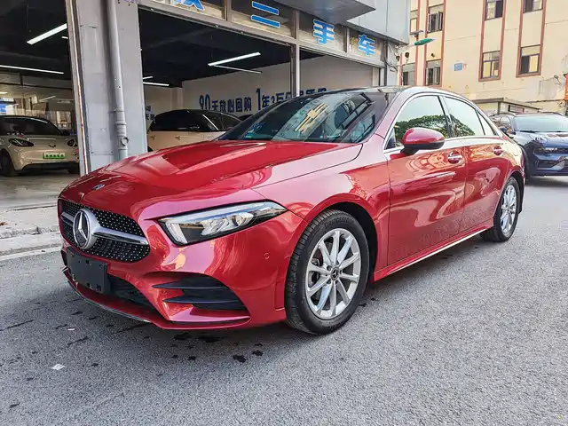 MERCEDES BENZ A CLASS