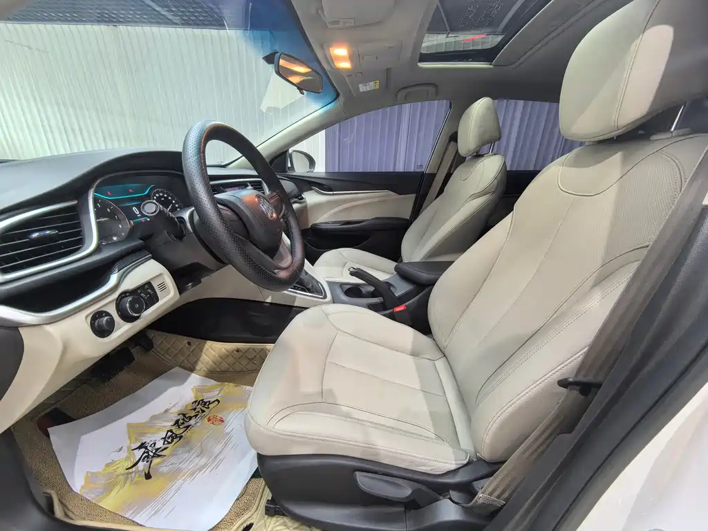 Buick Excelle — миниатюра 9