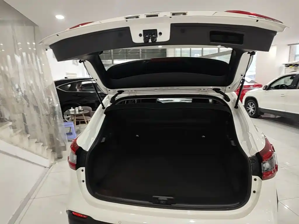 Nissan Qashqai — миниатюра 19