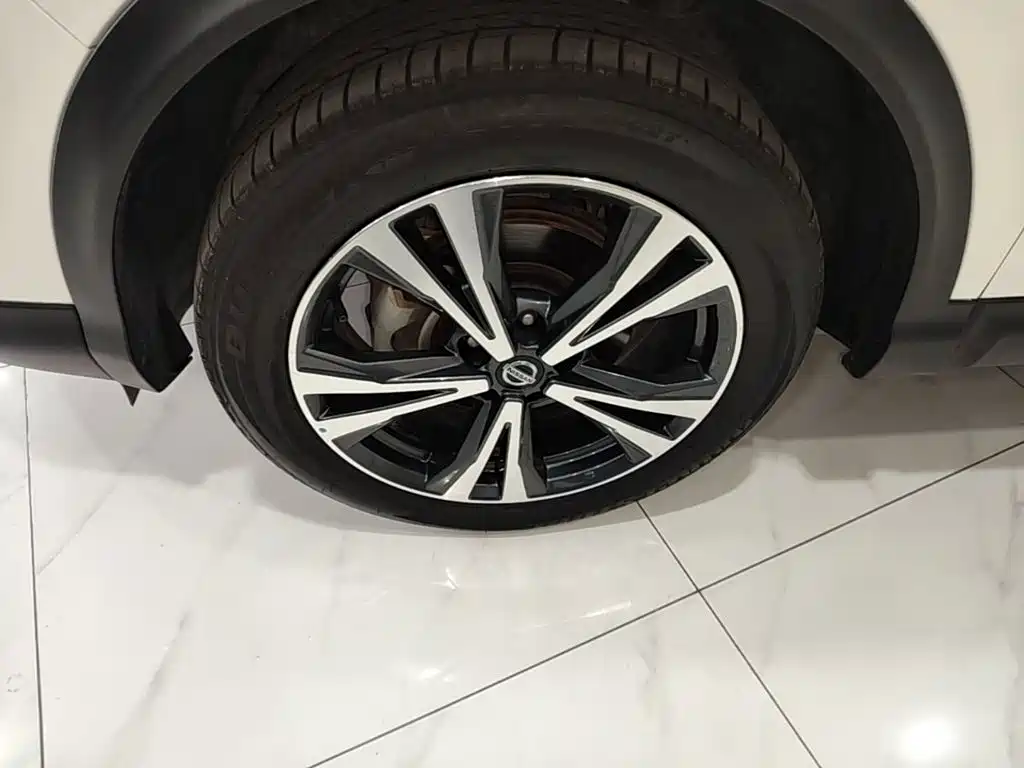 Nissan Qashqai — миниатюра 23