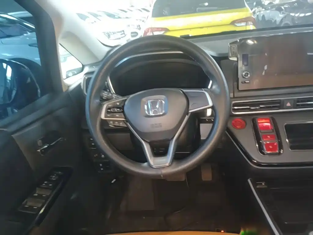 Honda Elysion — миниатюра 11