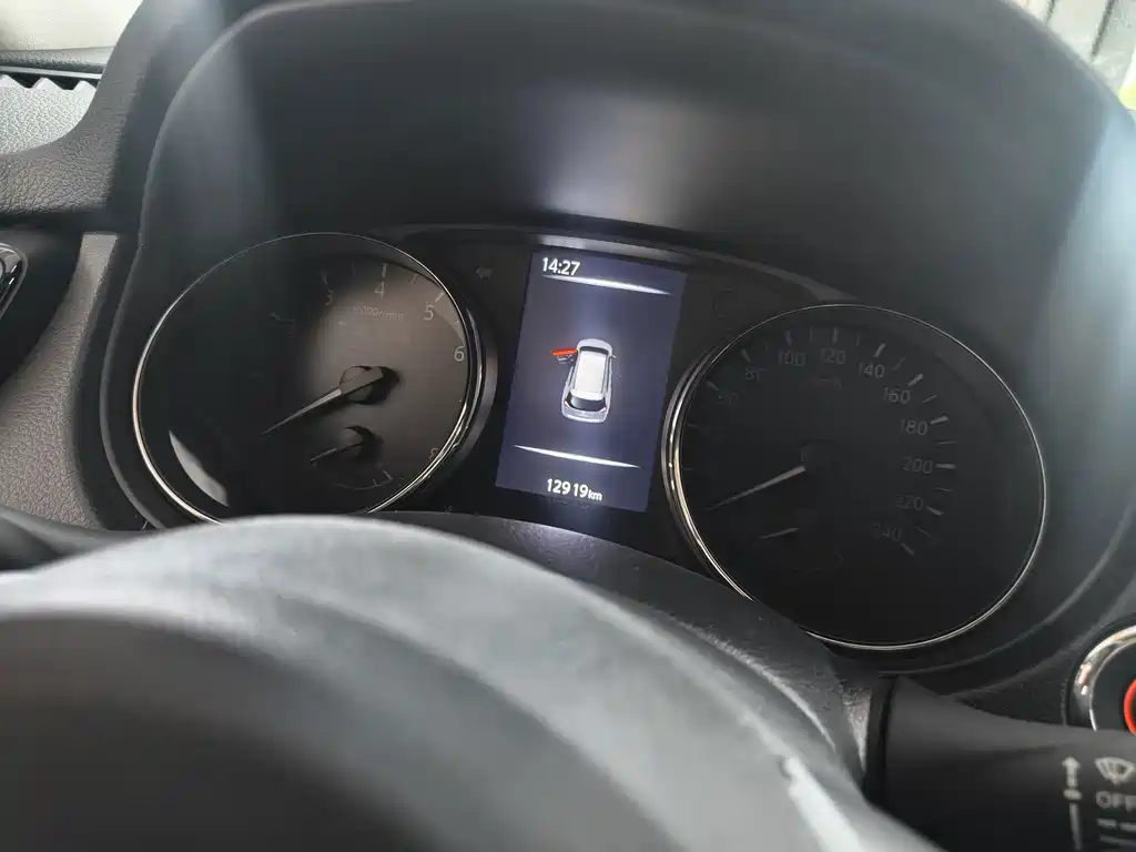 Nissan X-Trail — миниатюра 14