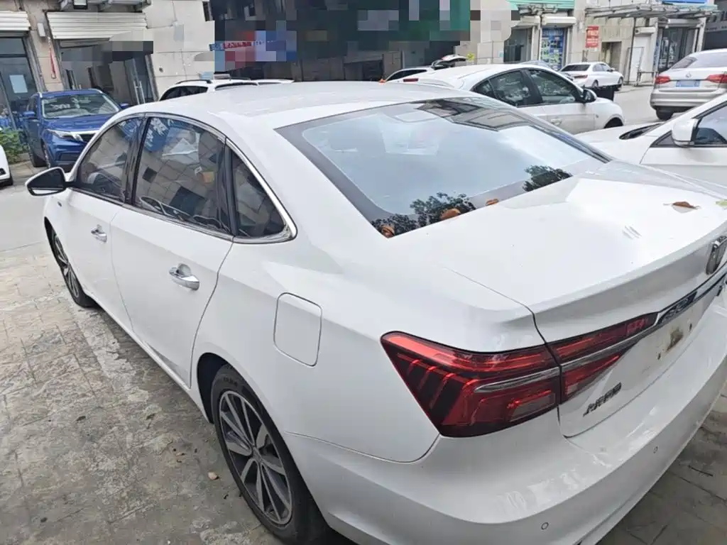 Roewe i6 Classic — миниатюра 5