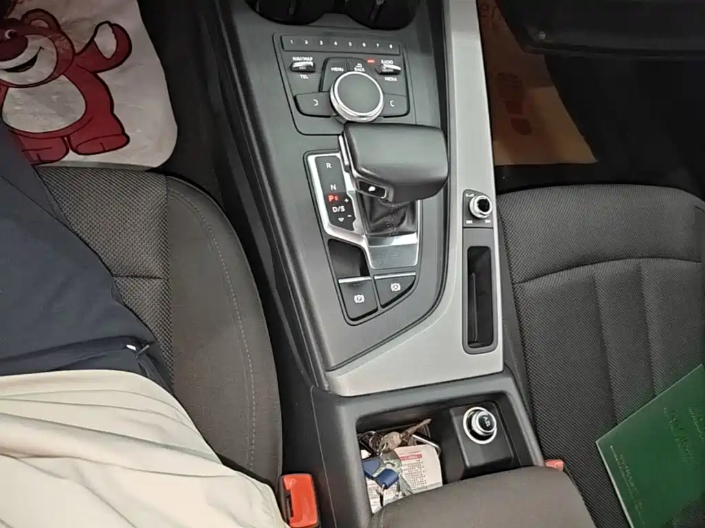 Audi A4L — миниатюра 14
