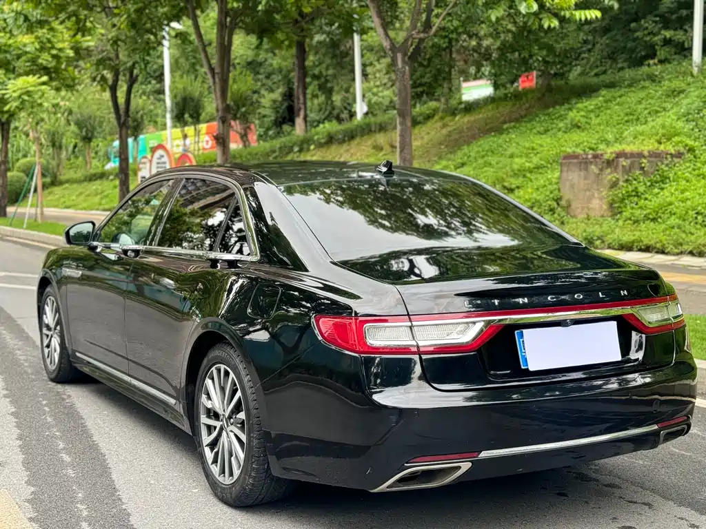 Lincoln Continental 2019 2.0T V