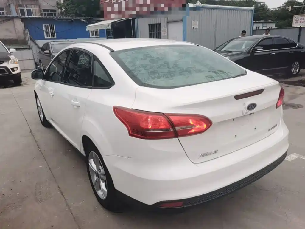 Ford Focus — миниатюра 5