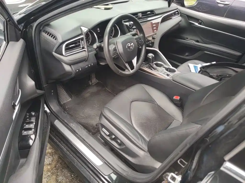 Toyota Camry — миниатюра 21