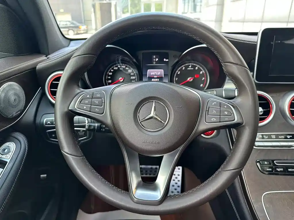 Mercedes-Benz GLC — миниатюра 11
