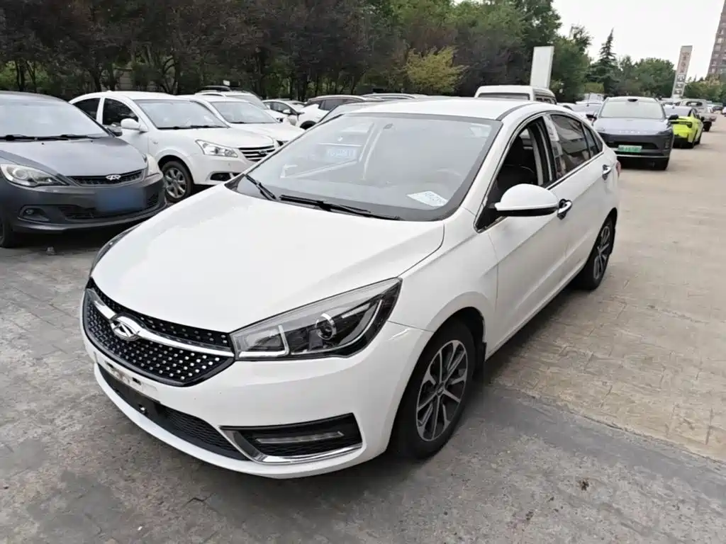 Chery Arrizo 5