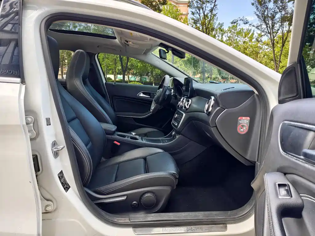 Mercedes-Benz GLA — миниатюра 24