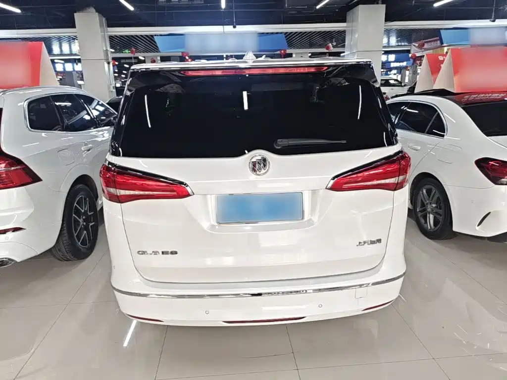 Buick GL8 — миниатюра 6