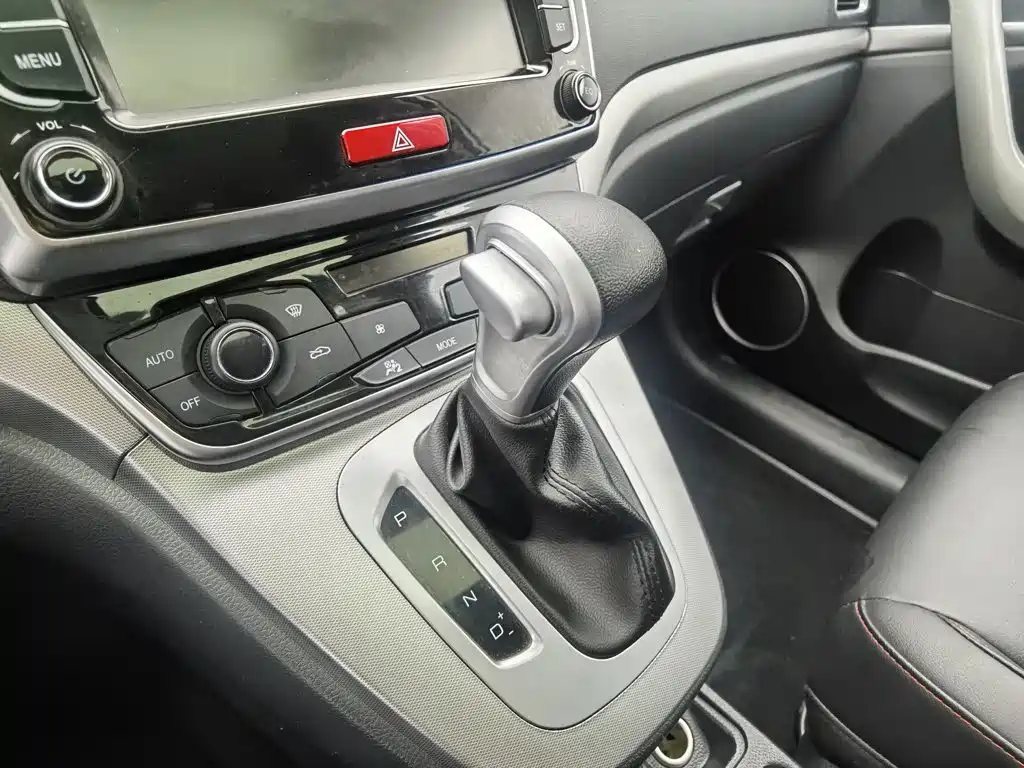 Haval M6 — миниатюра 13