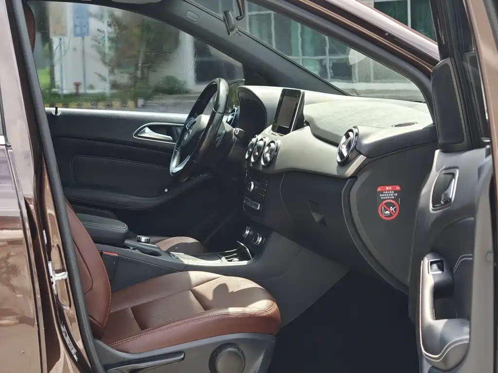 Mercedes-Benz B-Class — миниатюра 9