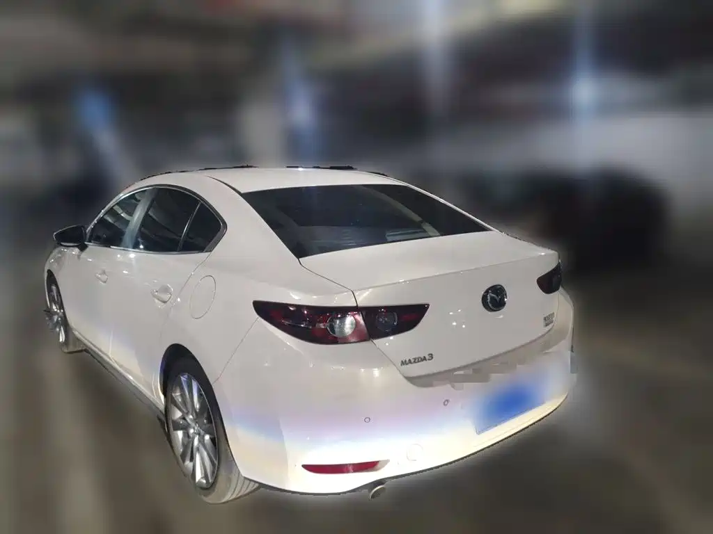 Mazda 3 Axela — миниатюра 4