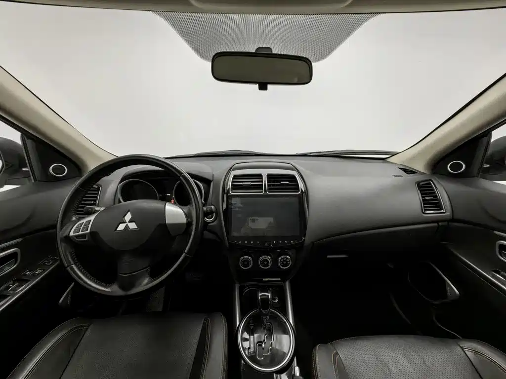 Mitsubishi ASX — миниатюра 5