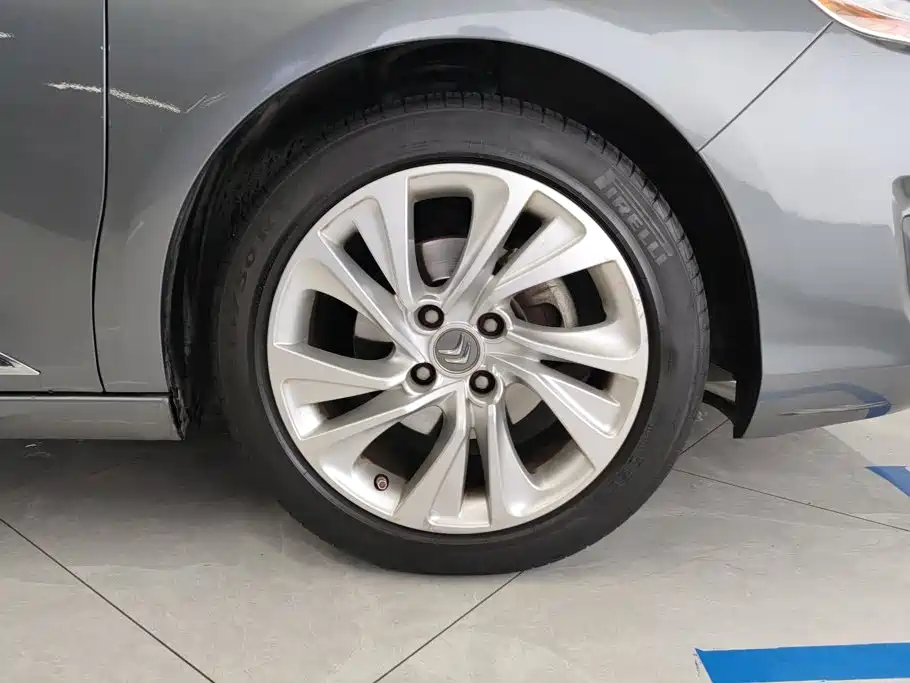 Citroen C4L — миниатюра 6